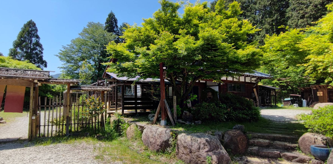 名古屋・岐阜｜都市伝説と巨石の謎を探るカスタマイズガイド